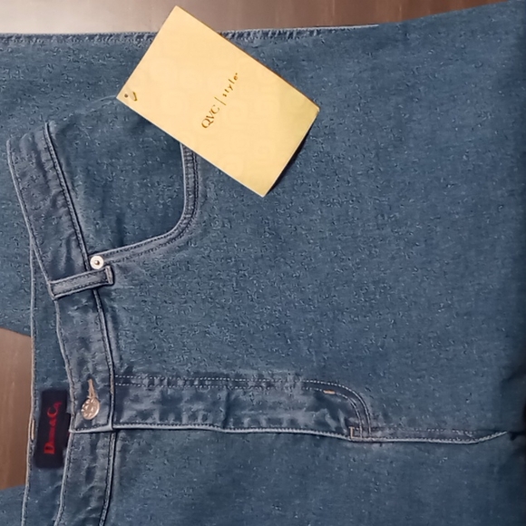 QVC Denim & Co Jeans Size 18W NWT - Picture 3 of 5